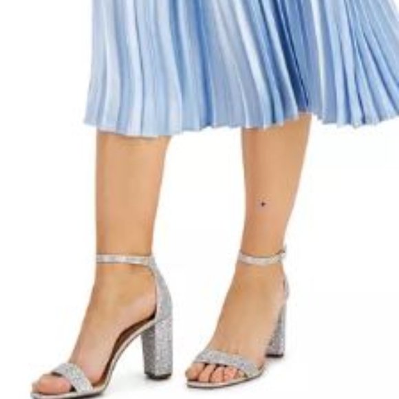 INC International Concept Lexini Two Piece Sparkle/ Glitter Sandals Size 9M - Picture 14 of 14